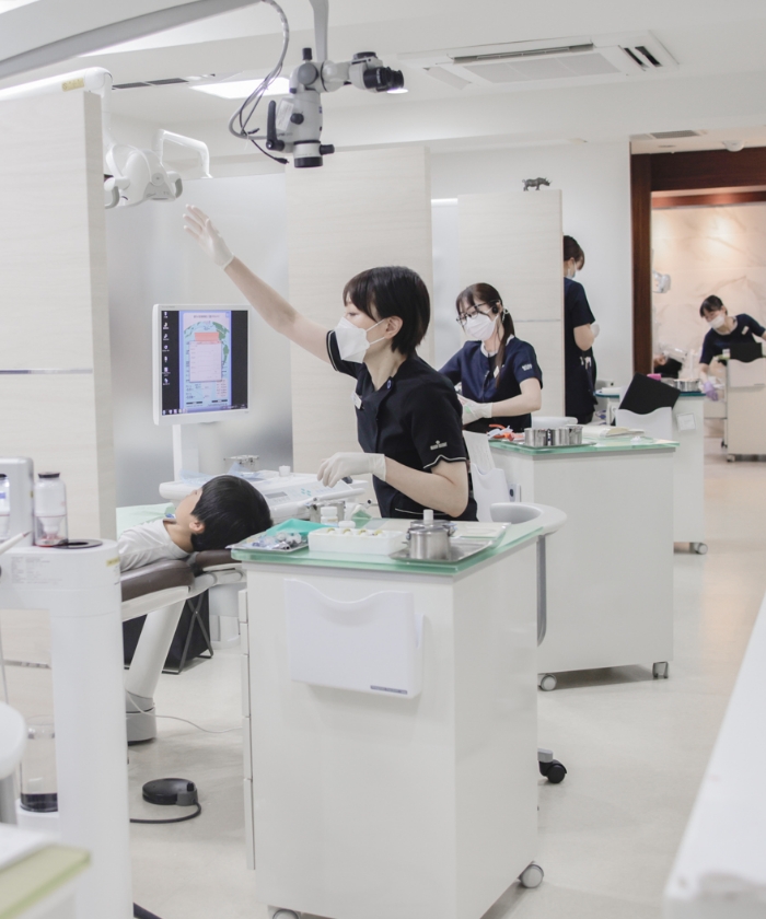 女性医師常駐、歯科衛生士8人在籍(※2025年9月現在)